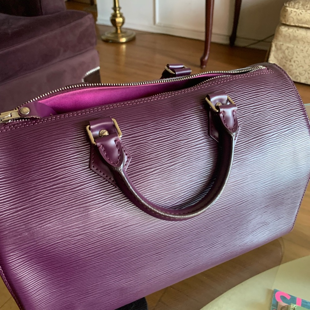 Louis Vuitton epi leather size 30 speedy SOLD
